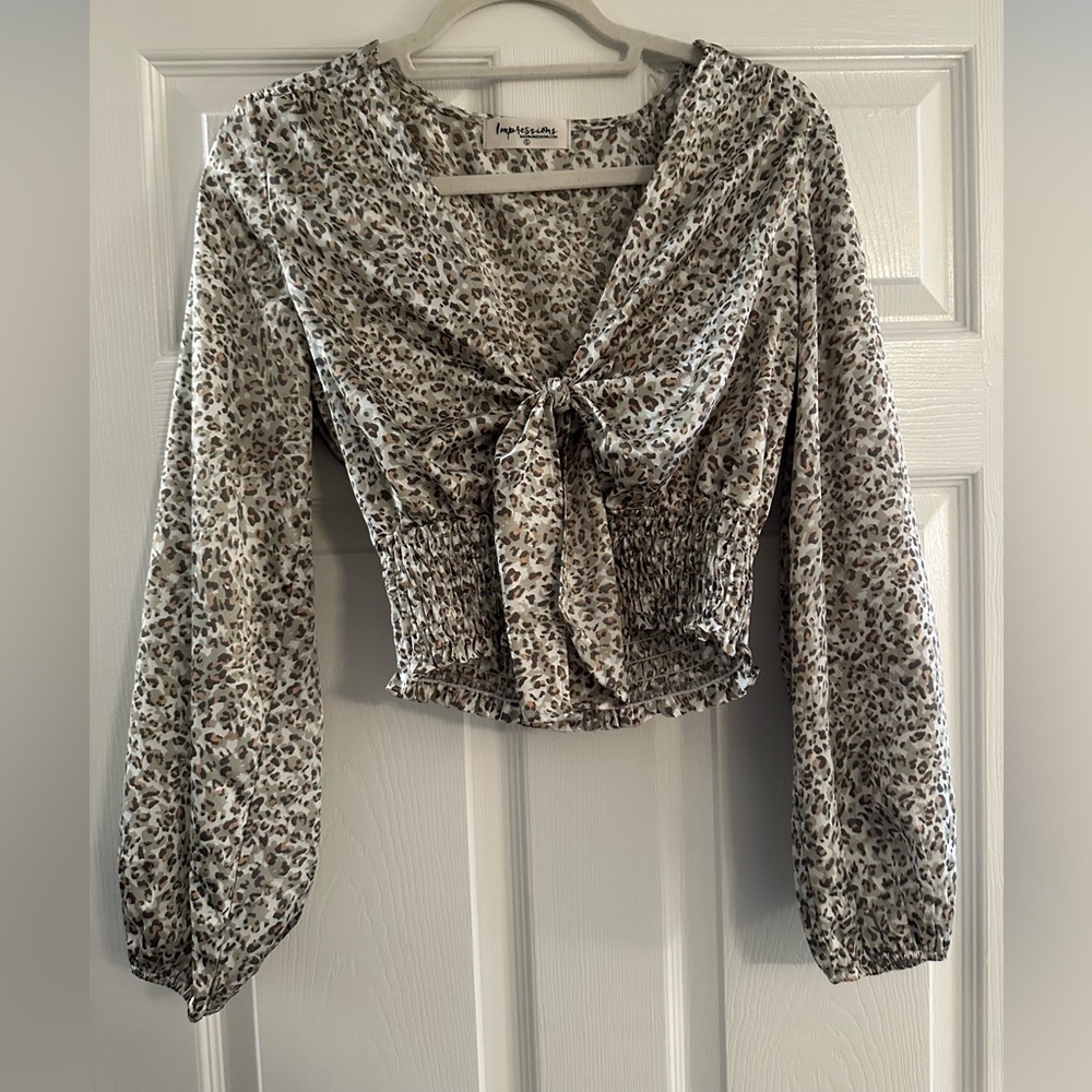 Green/Brown Leopard Long Sleeve Front Tie Elastic Waist Cropped Silk Boho Top